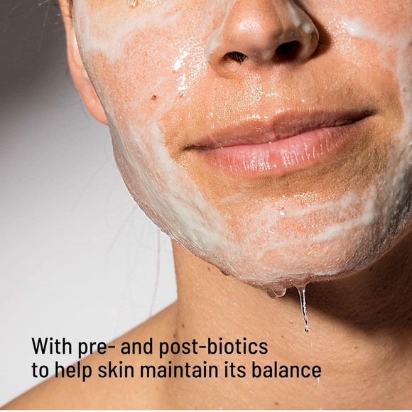 Dr. Brandt Clean Biotic - pH Balanced Yogurt Cleanser - Removes Dirt, Impurities - Picture 2 of 10